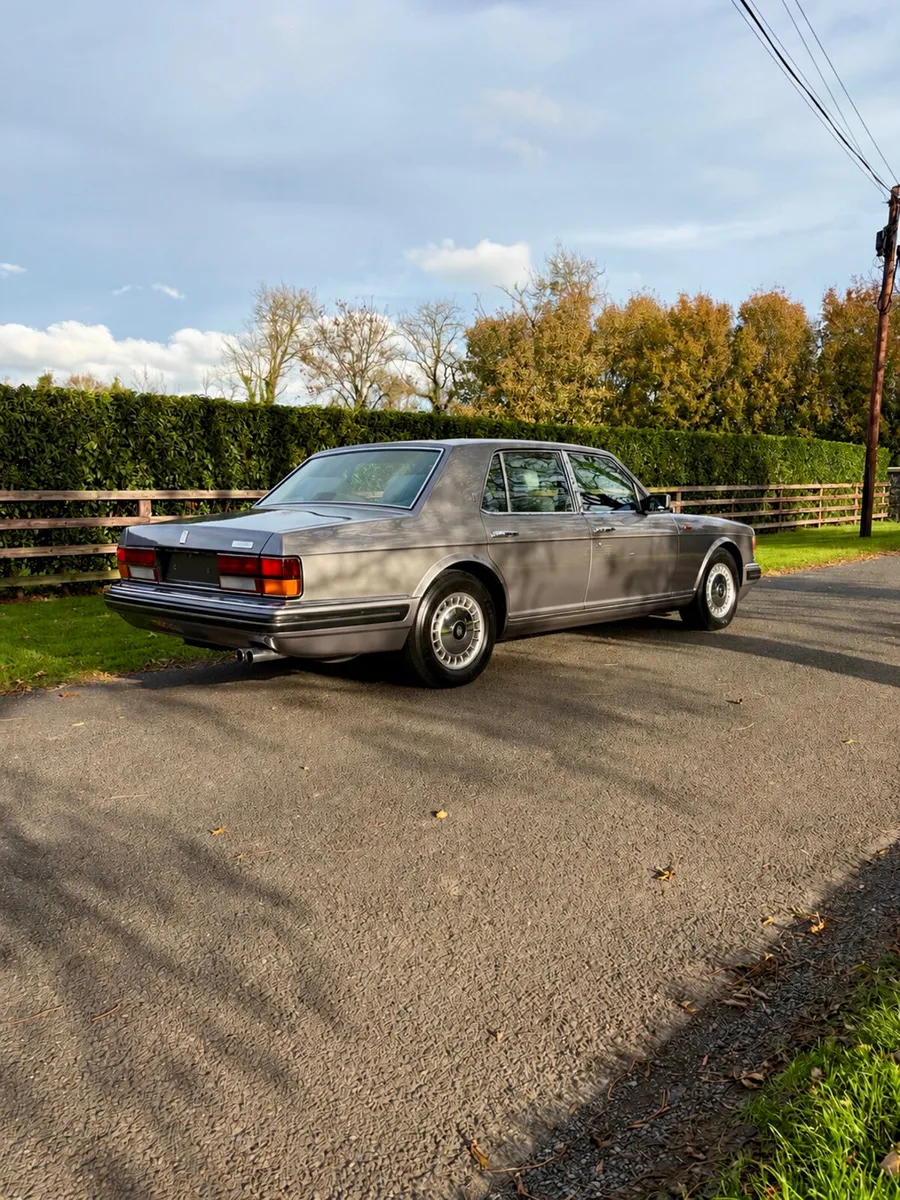 Stunning Rolls Royce Silver Spirit iv - Image 2