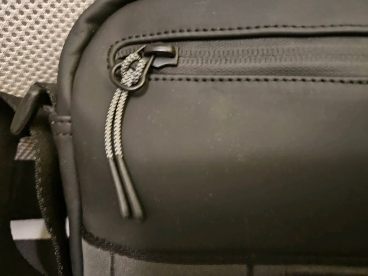 Tommy Hilfiger
Crossbody shoulder bag - Image 4