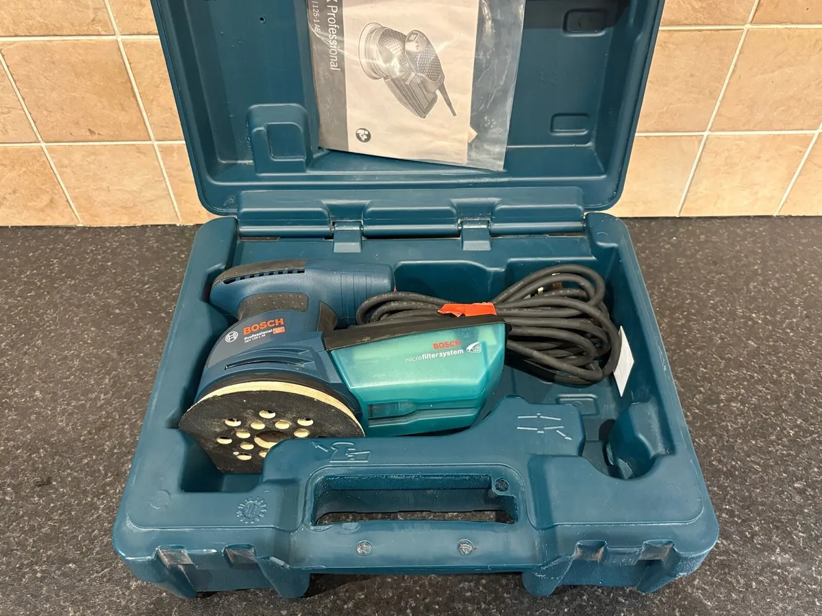 Bosch GEX 125-1 AE 125mm Sander 230V - Image 1