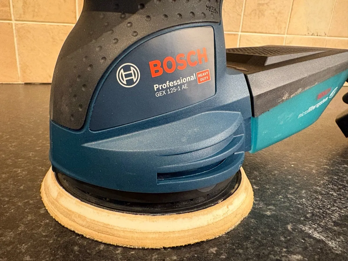 Bosch GEX 125-1 AE 125mm Sander 230V - Image 3