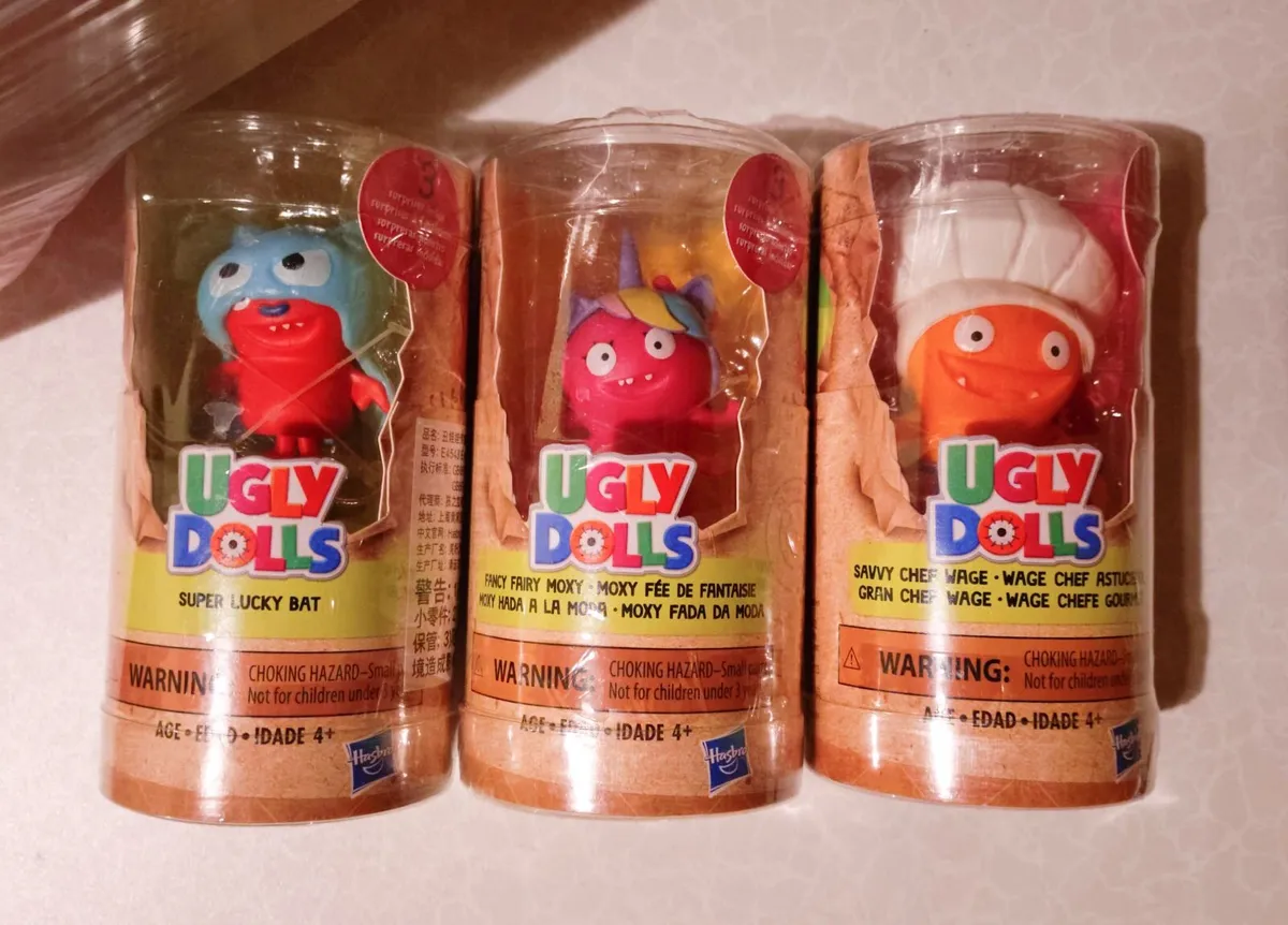 3 Ugly Dolls In Plastic Case (new). - Image 2