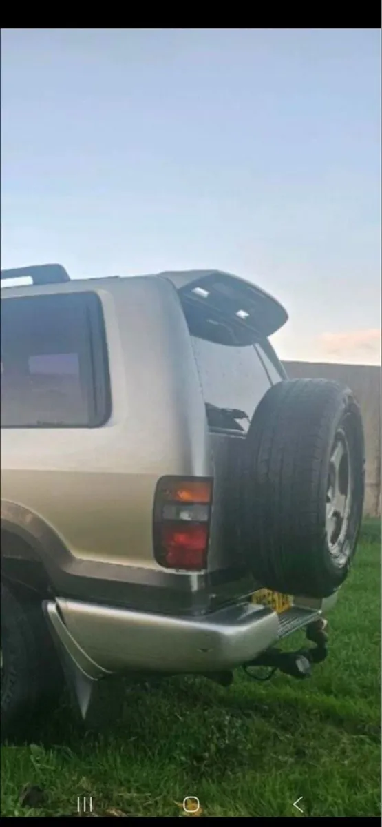 Isuzu trooper spoiler - Image 2