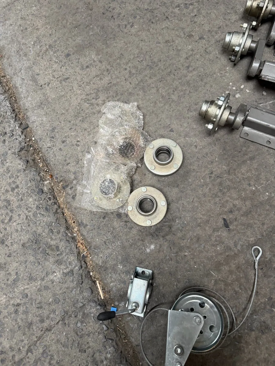 Trailer parts - Image 4