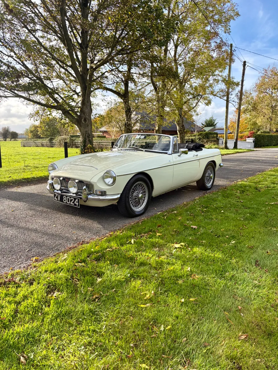 Stunning MGC Roadster (Power steering, overdrive) - Image 1