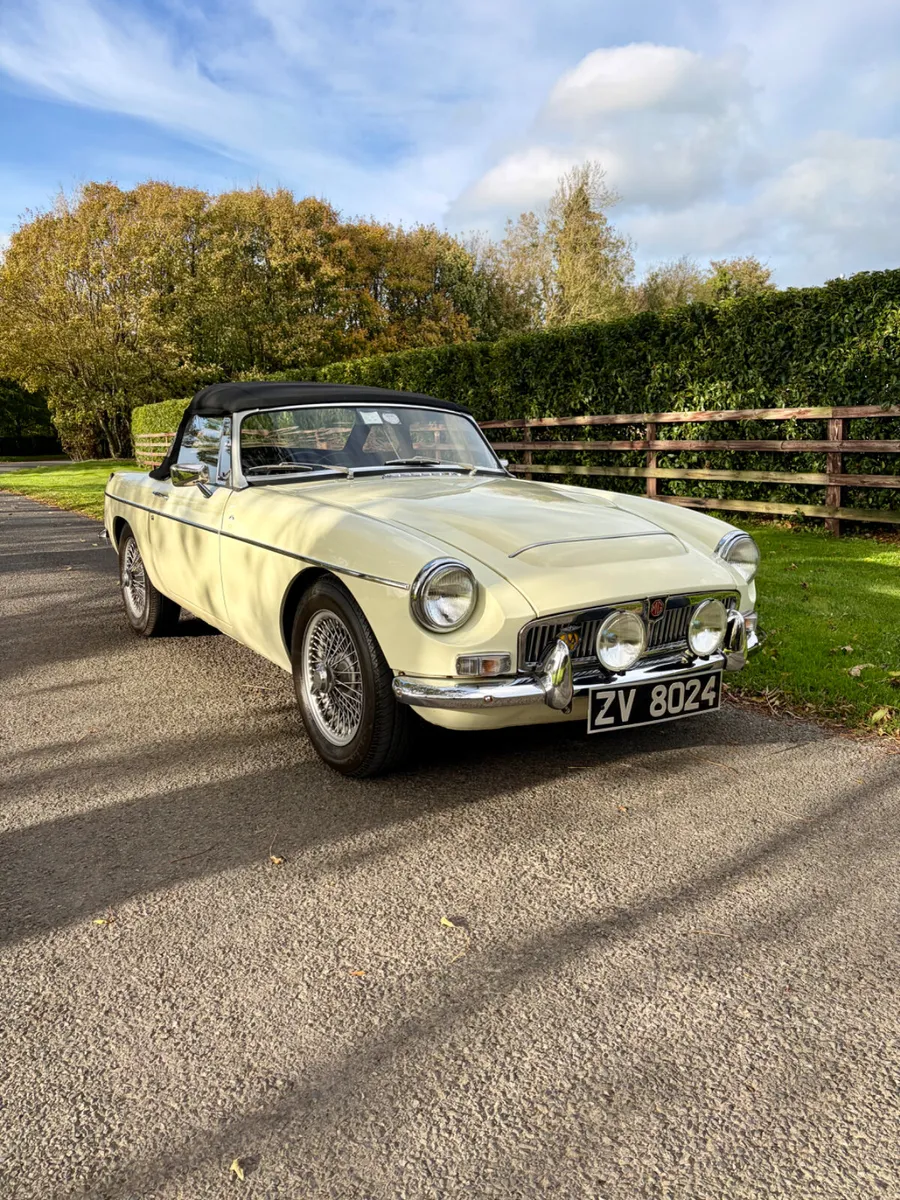 Stunning MGC Roadster (Power steering, overdrive) - Image 4