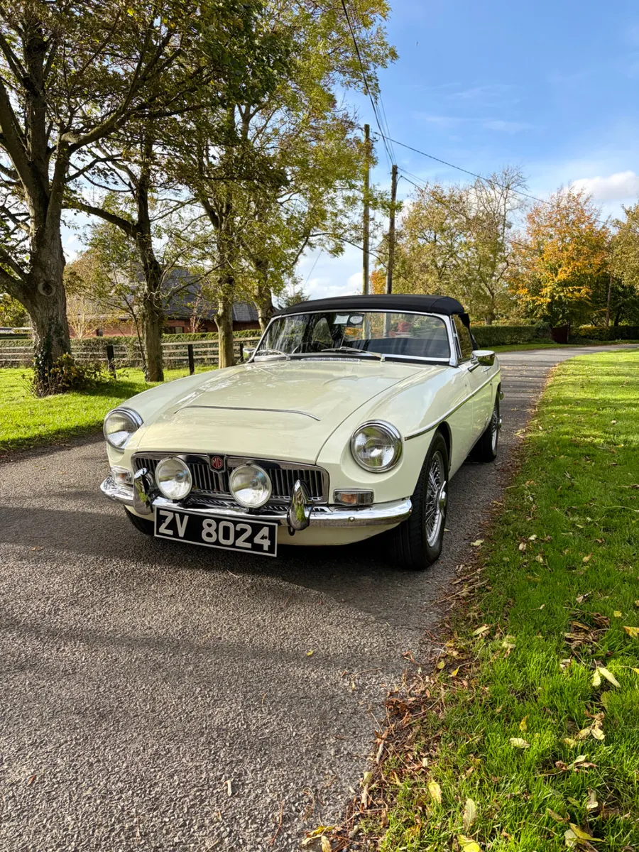 Stunning MGC Roadster (Power steering, overdrive) - Image 3