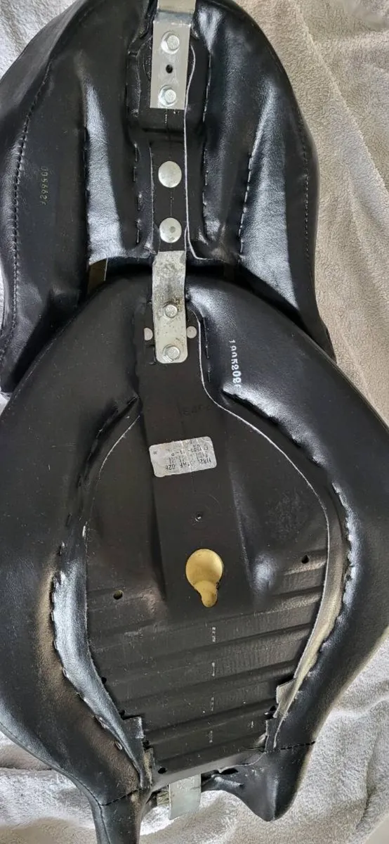 Reduced height saddle for HD Sportster - Image 4