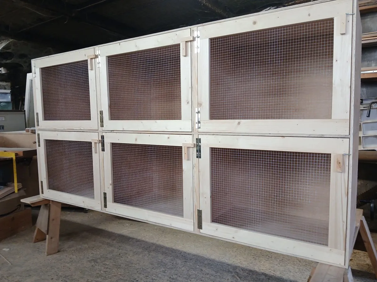 Poultry pens - Image 1