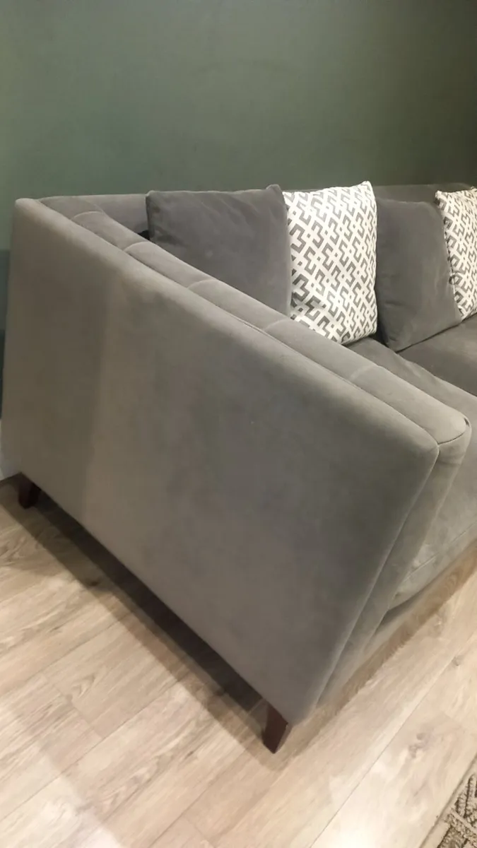Couch - Image 1