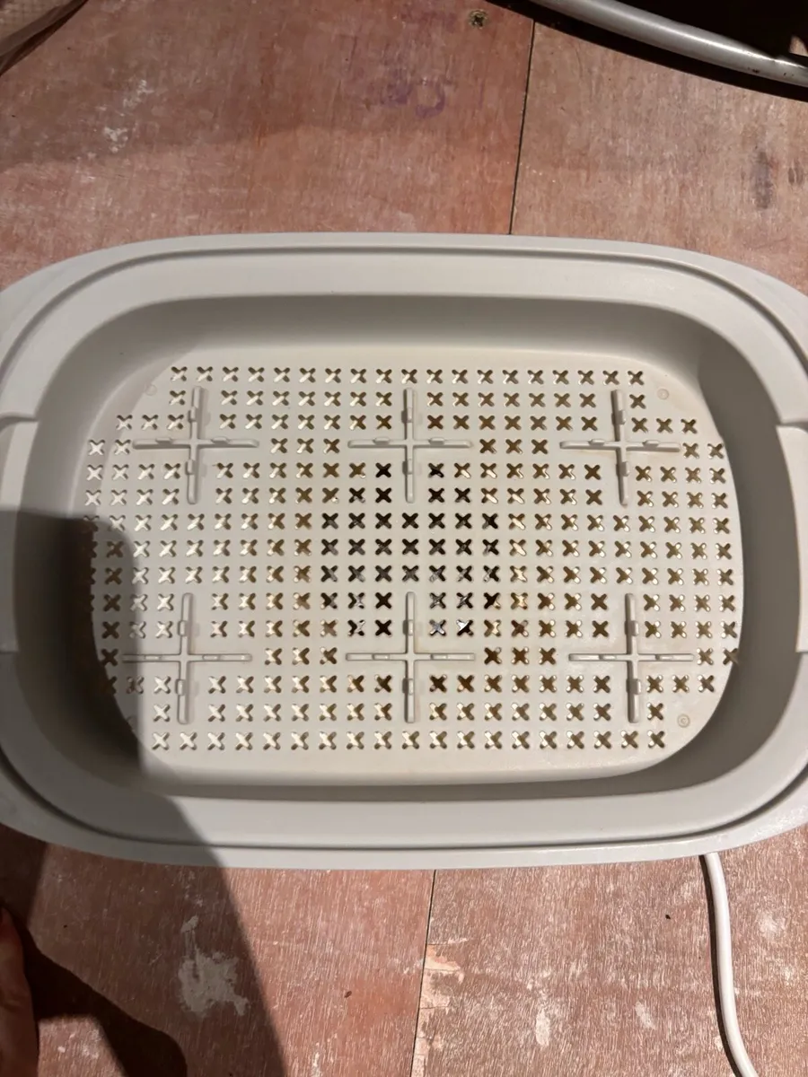 Tommee Tippee electric steam sterilizer - Image 4