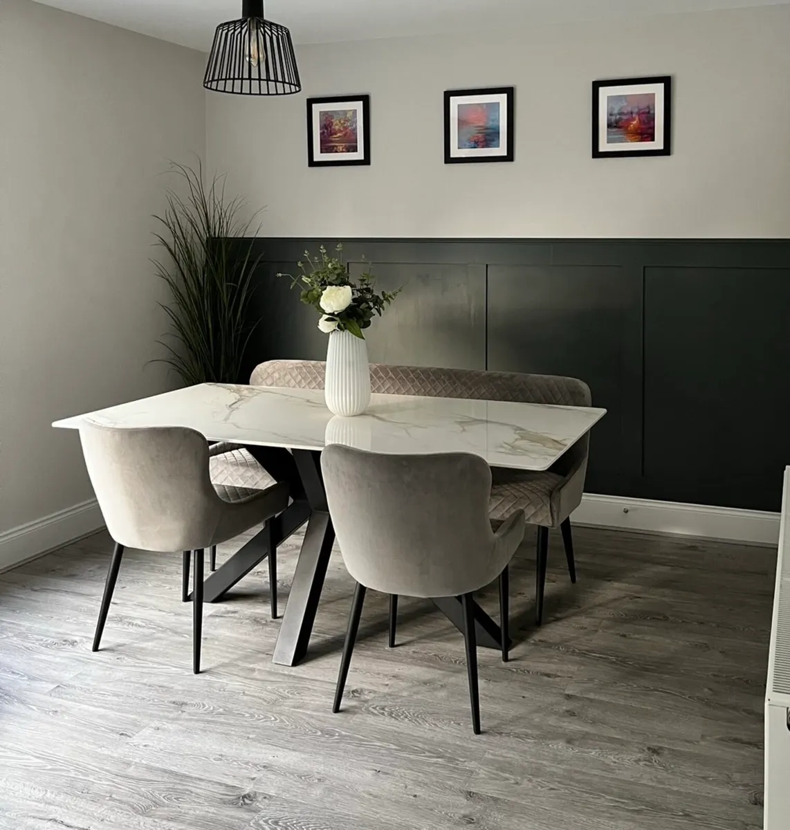 Table , 2 chairs and bench - Image 1