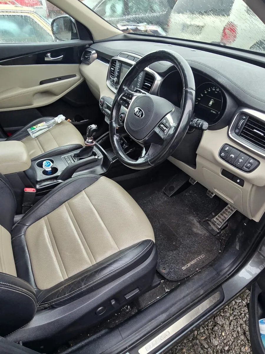 182 Kia Sorento Read add!! - Image 4