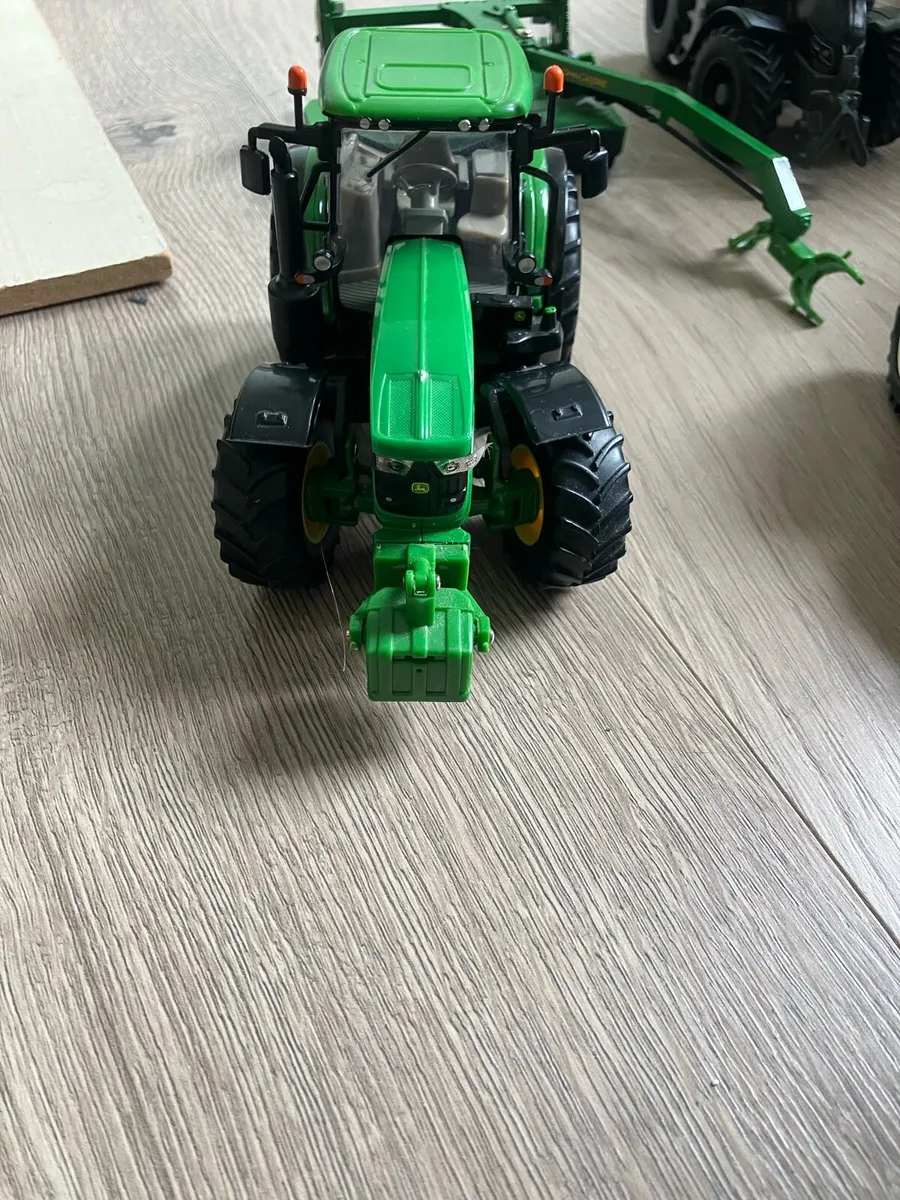 Britain tractors - Image 2