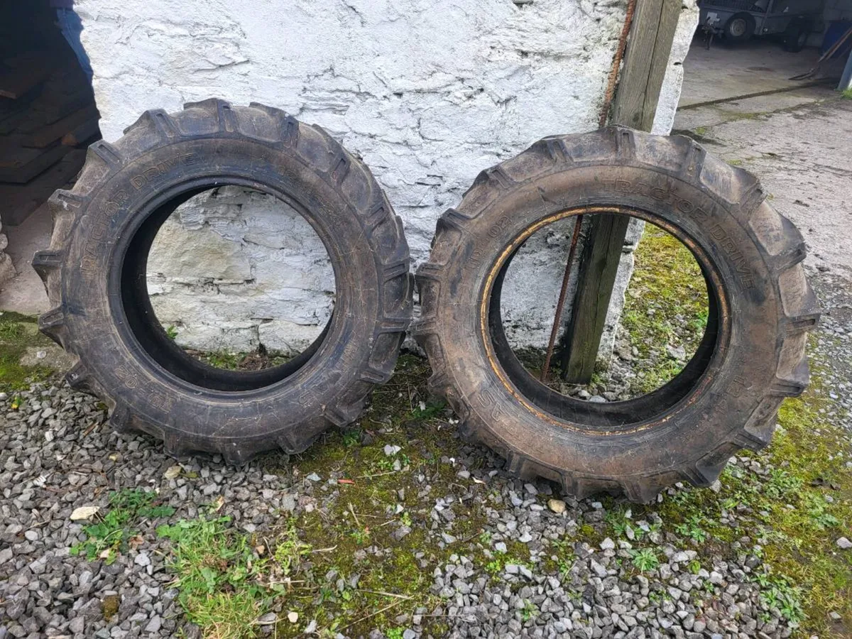Tractor tyres - Image 1