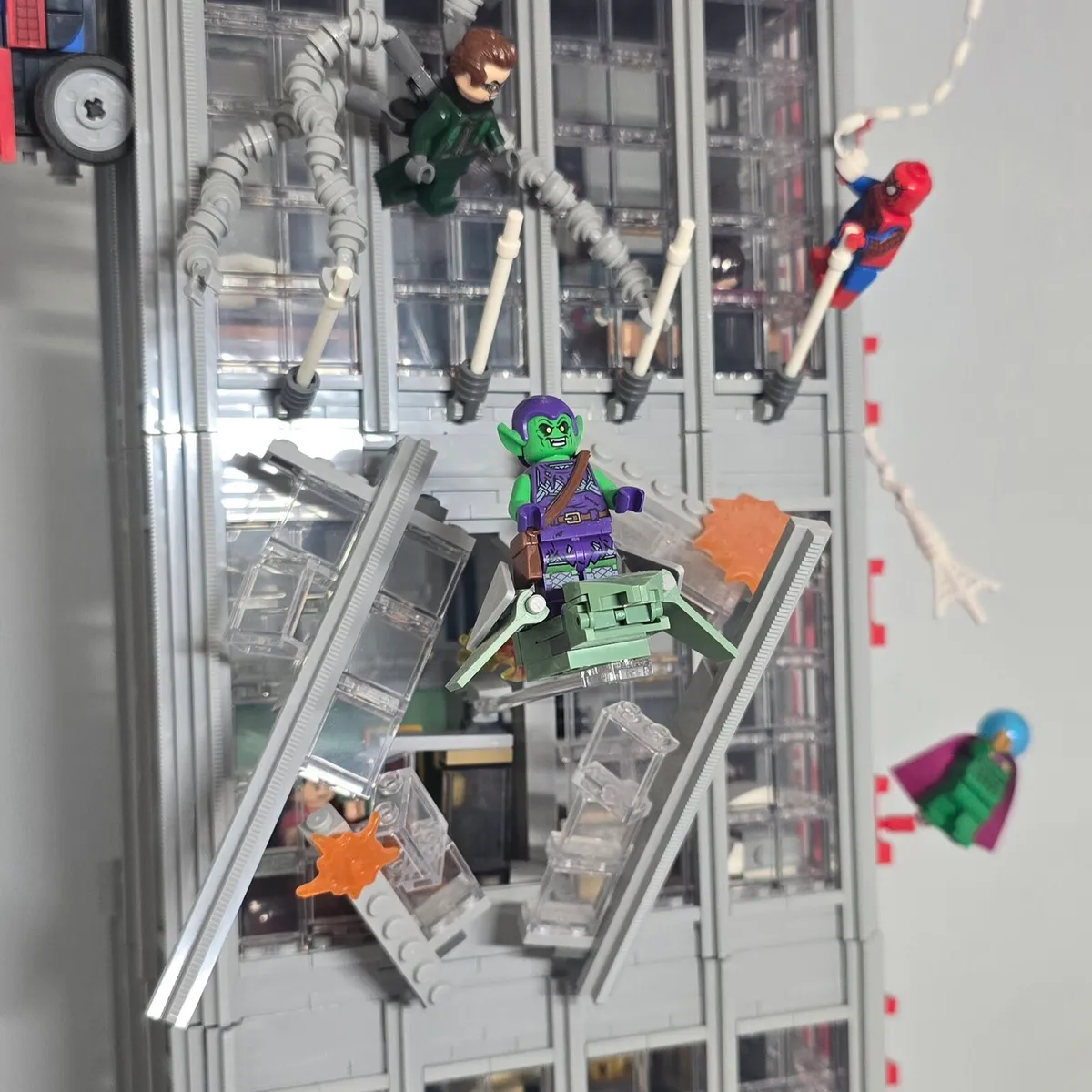 LEGO Marvel 76178 Daily Bugle – 100% complete - Image 3