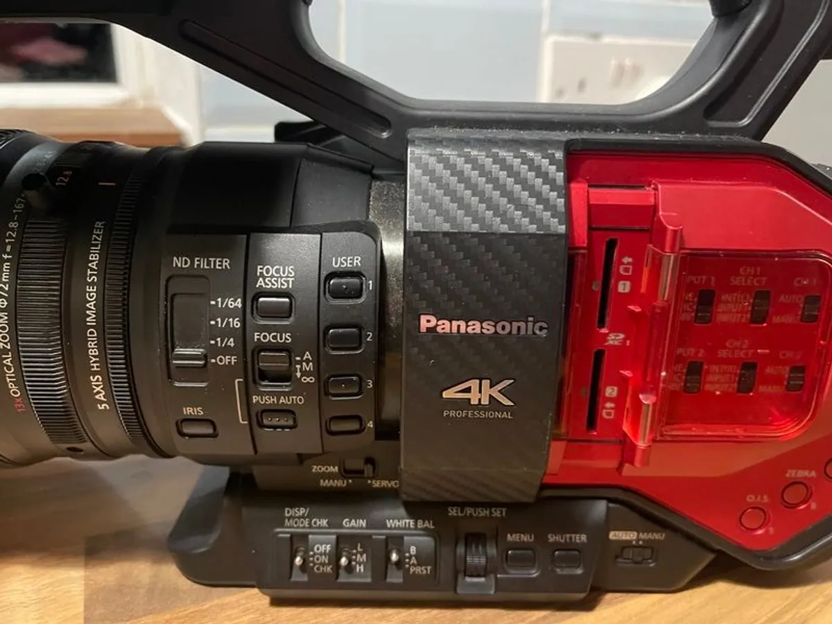 Panasonic AG Dvx 200 4K Professional Camcorder with Leica Dicomar Lens - Image 3