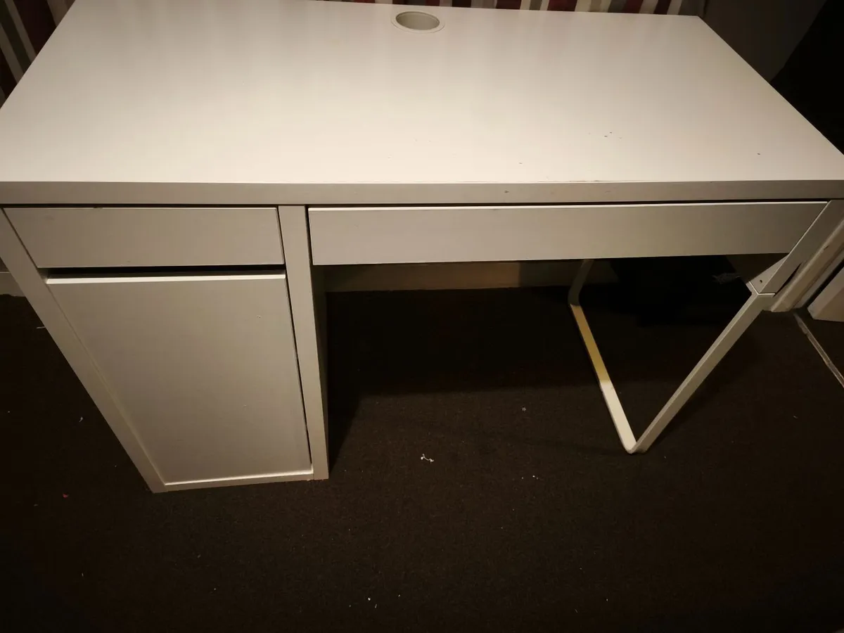 Desk - Image 3
