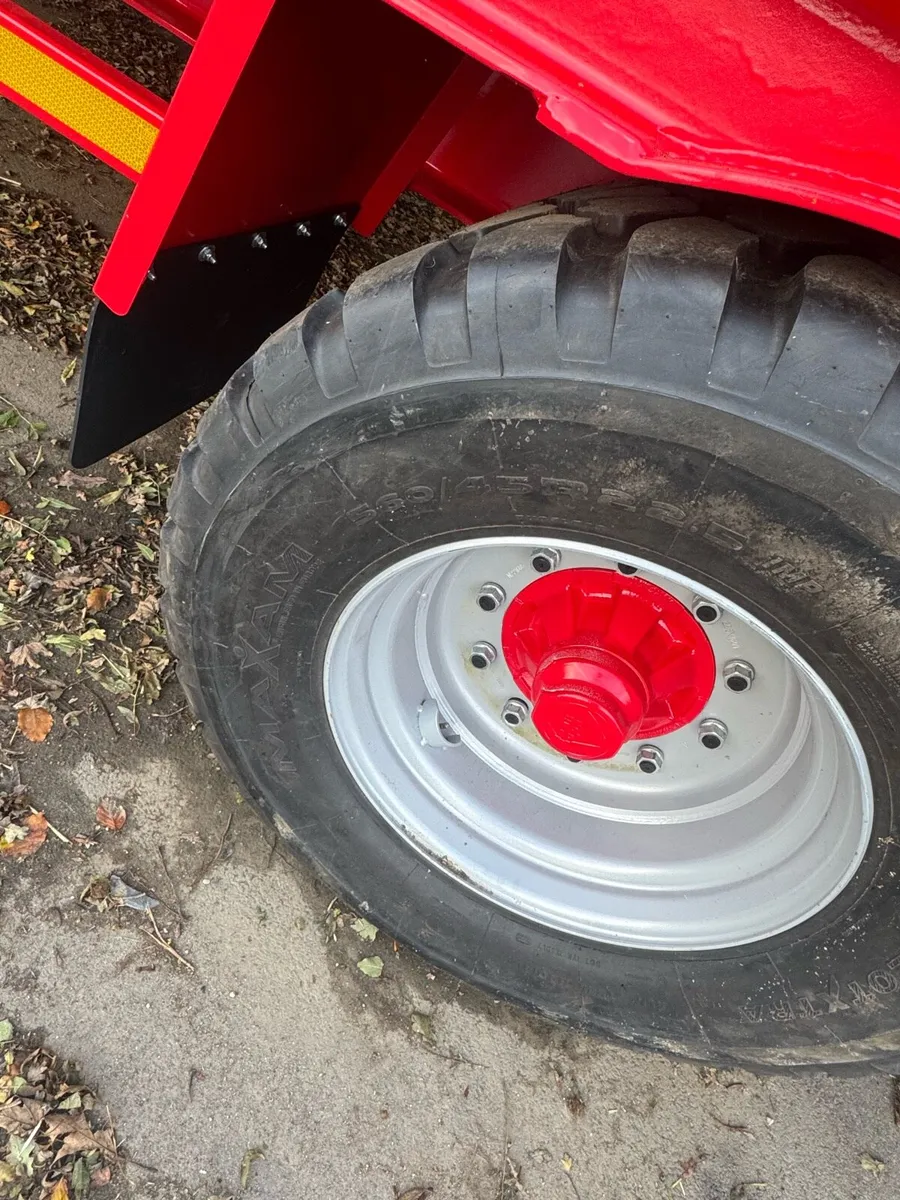 24ft Morris bale Trailers in stock - Image 4