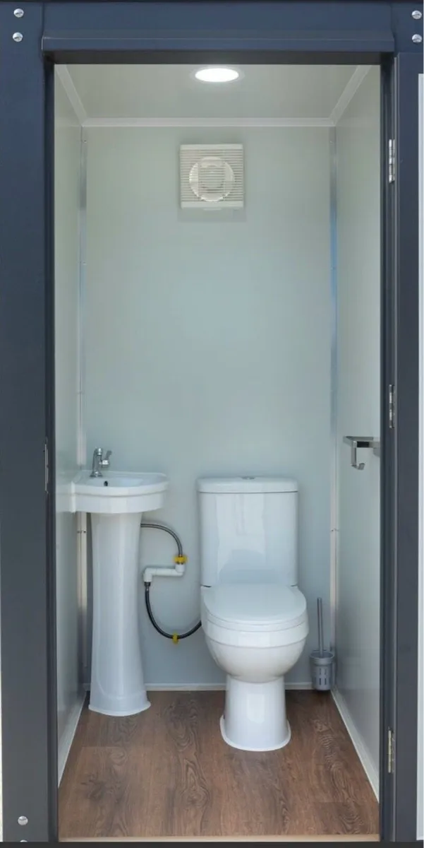 Toilet Block - Image 2