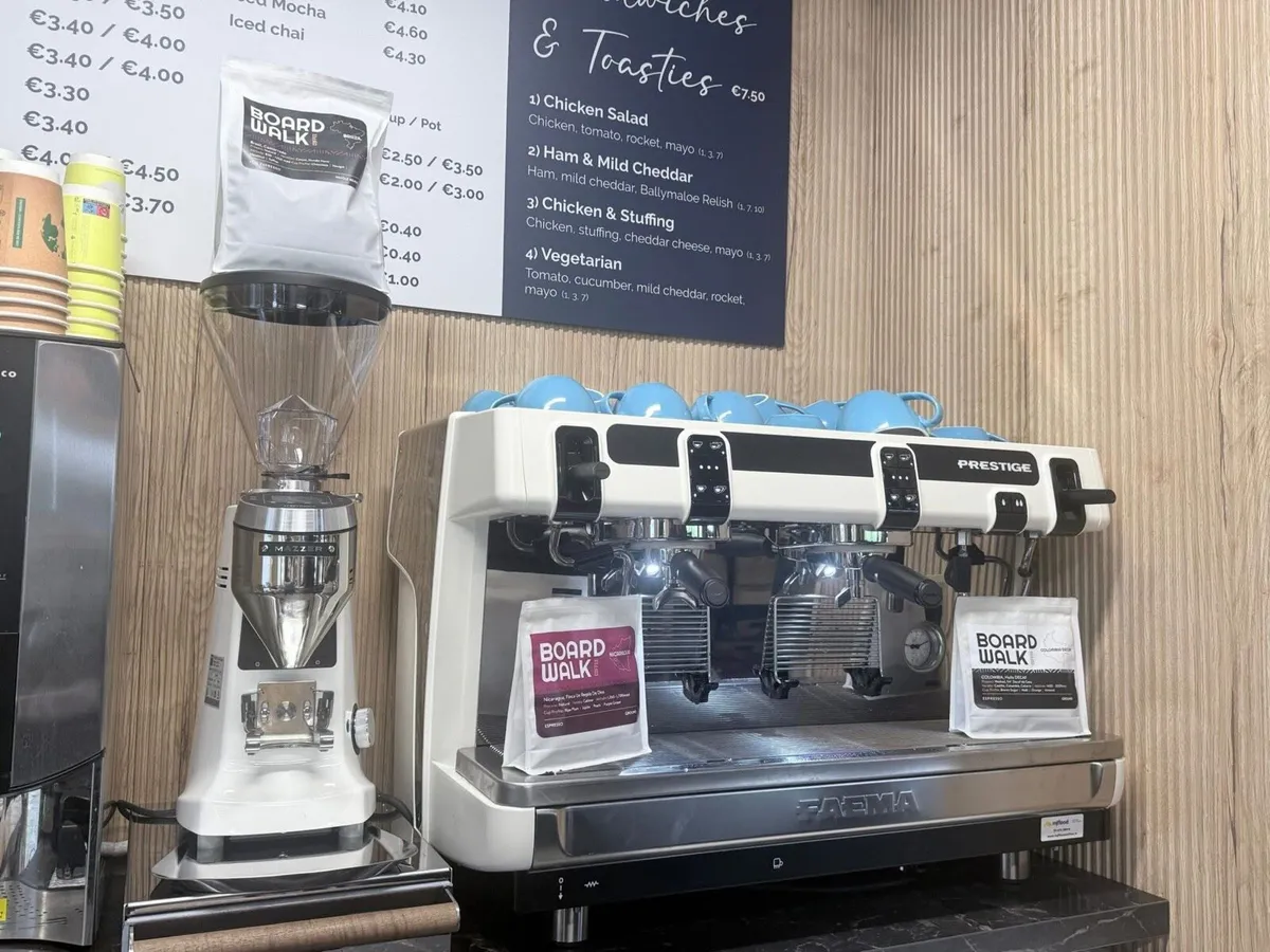 Cafe/coffee shop - Image 1