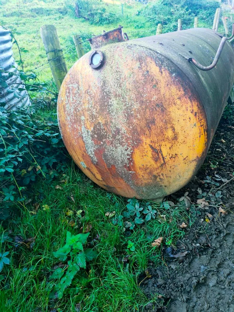 Water tank - Image 2