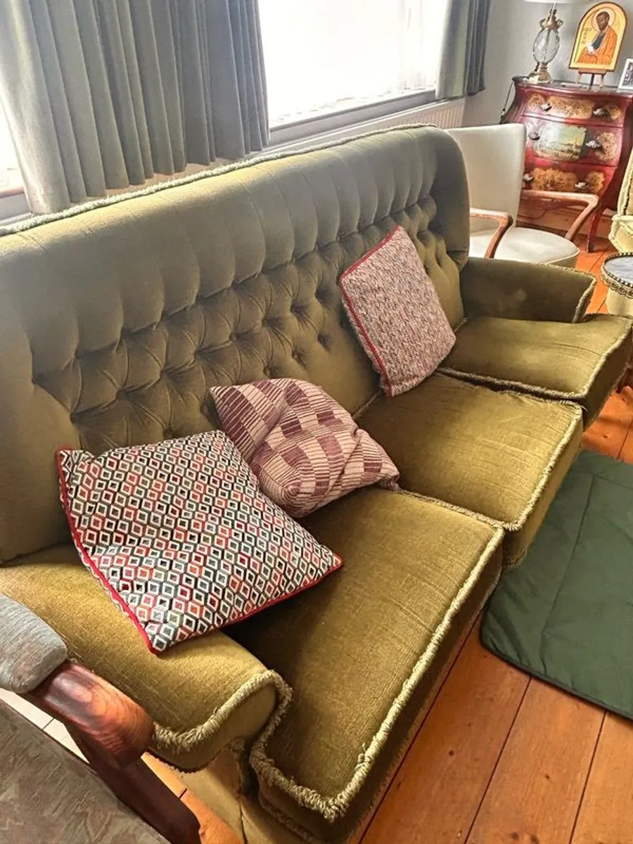 sofa - Image 2
