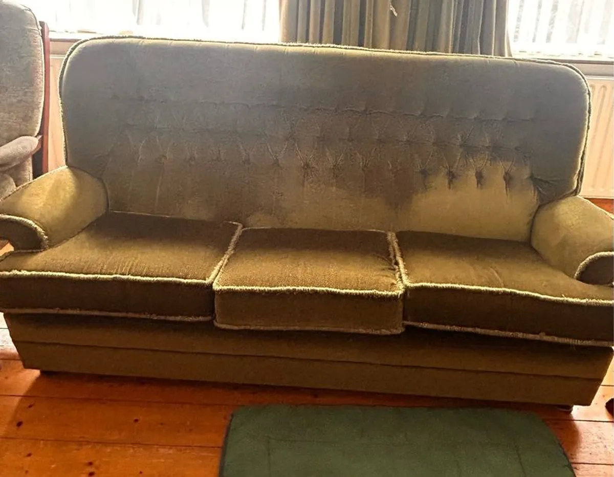 sofa - Image 4