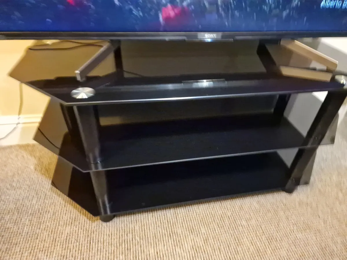 TV stand 105x47x47 - Image 1