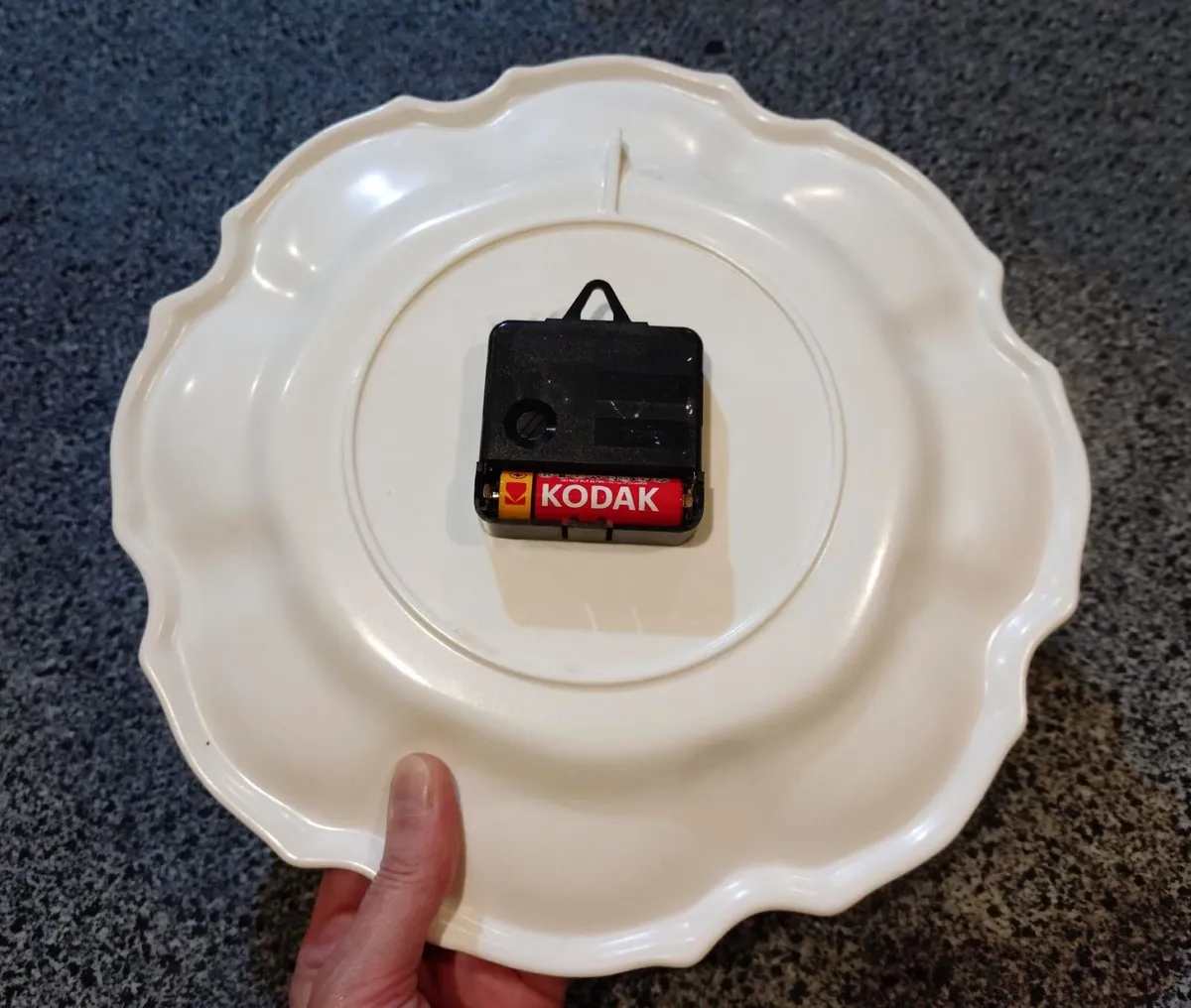 Plastic Flowery Kitchen Wall Clock (used). - Image 2