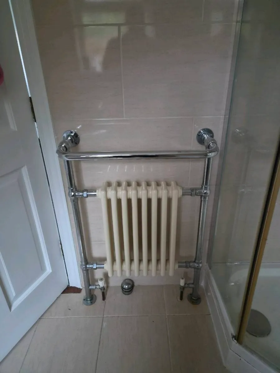 Bathroom units - Image 2