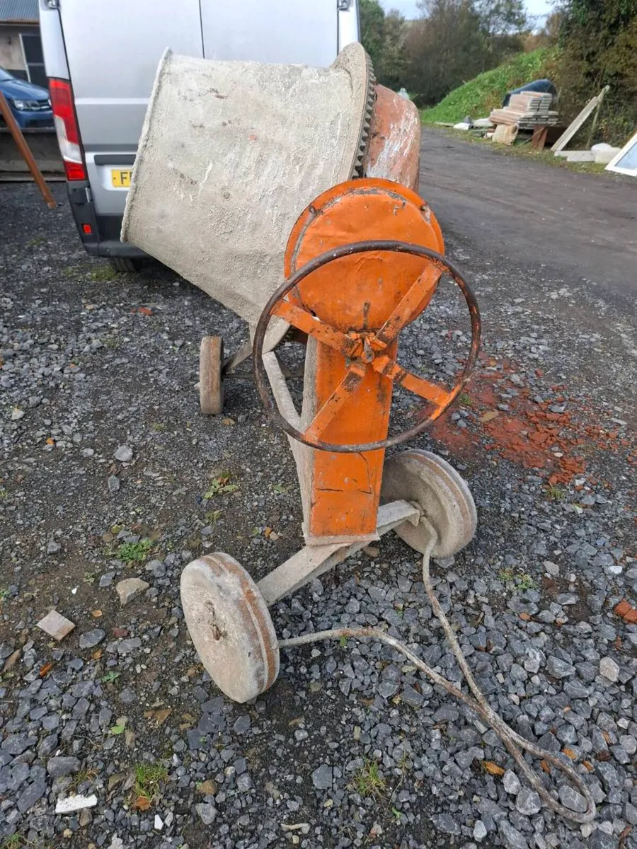 Lister Diesel Mixer - Image 2