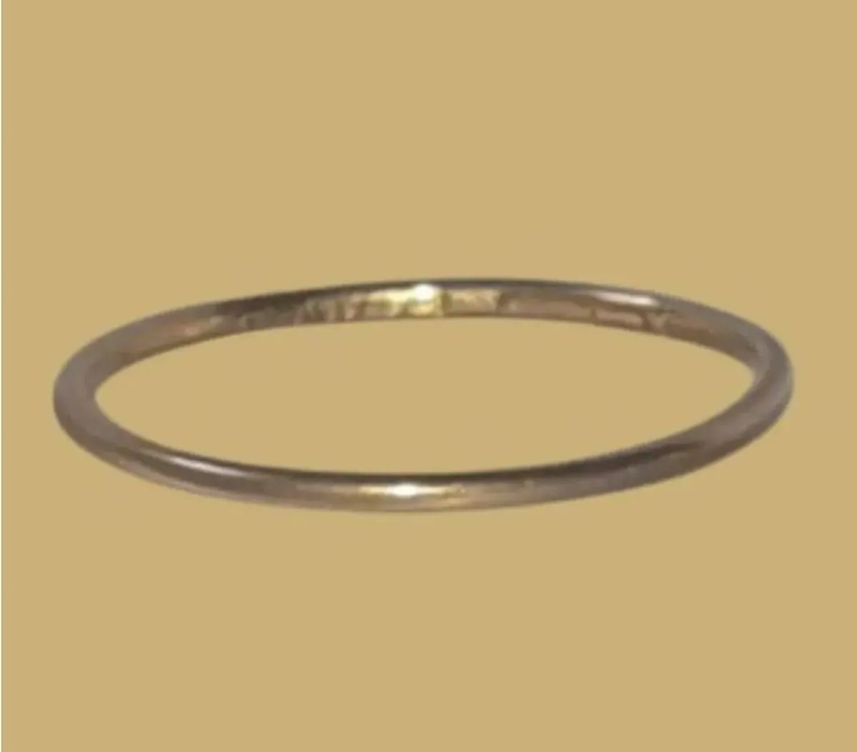 Certified 22ct Gold Wedding Band - Image 2