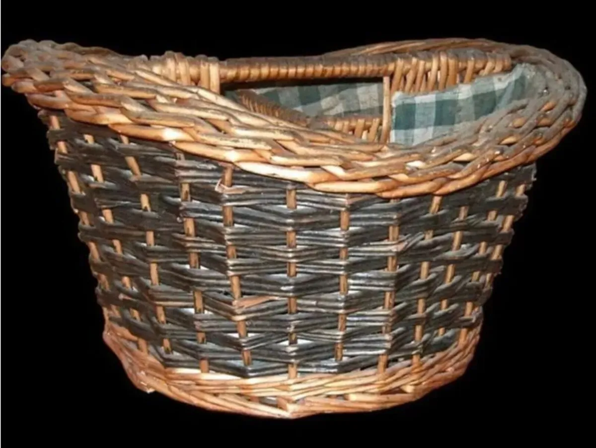 Vintage Harrods Wicker 4-Bottle Wine Carrier - Image 1