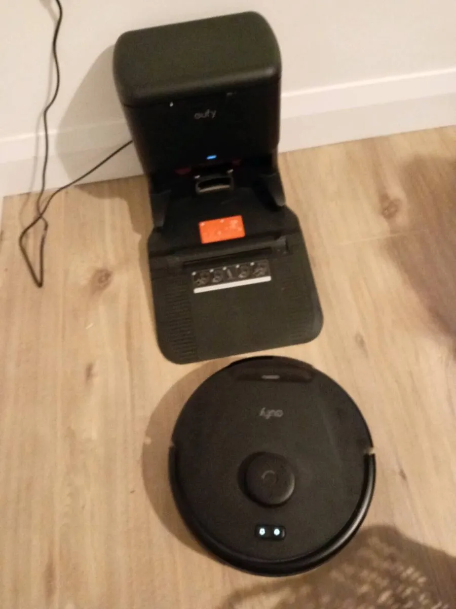 Eufy 5000 Pa Robot Vacuum & Mop – Excellent Condit - Image 2