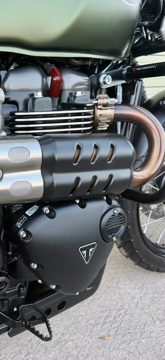 Motorcycle - Image 3