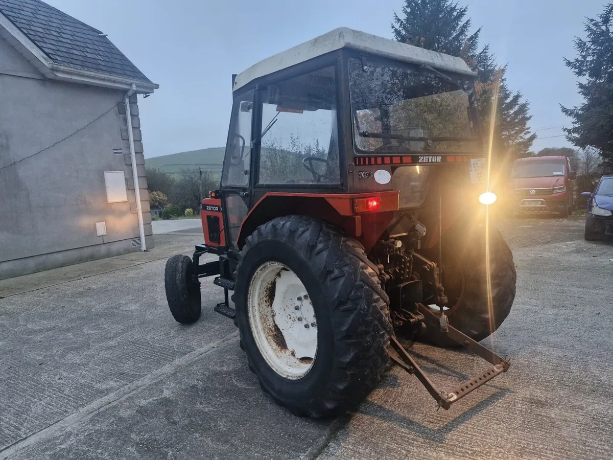 Zetor 7211 in super condition - Image 4