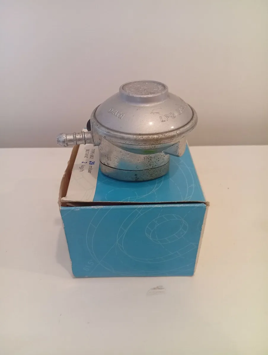 New propane butane gas Clip Regulator 27mm 37mbar - Image 1