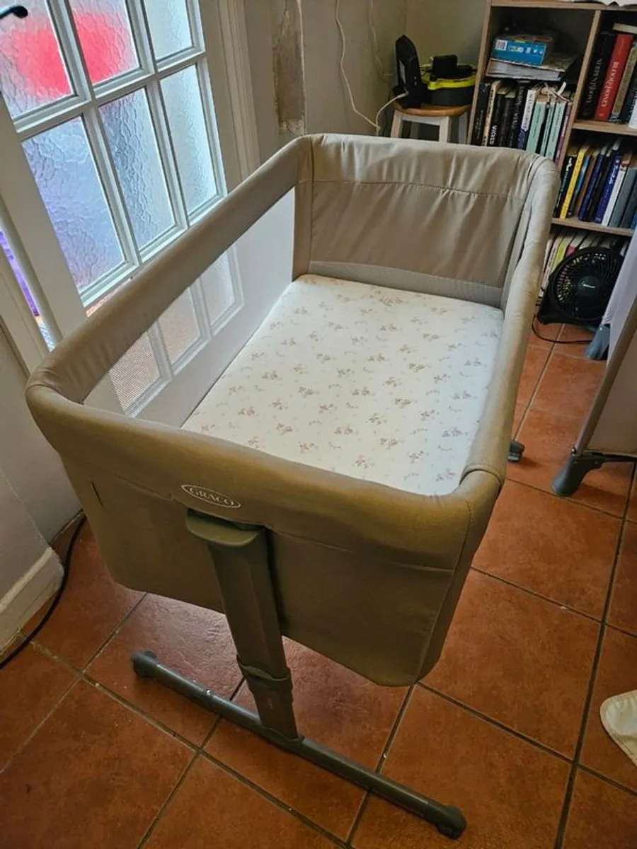 Graco Sweet2Sleep Bedside Crib - Image 1