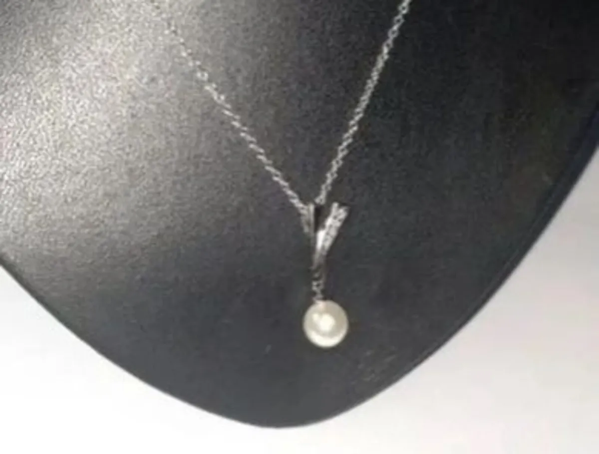 Vintage Hallmarked Silver Pearl & White Topaz - Image 4