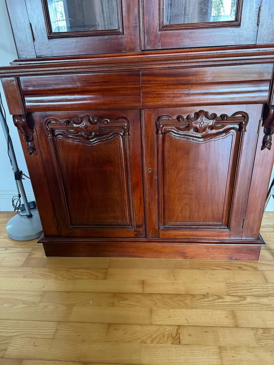 Mahogany antique dresser - Image 3