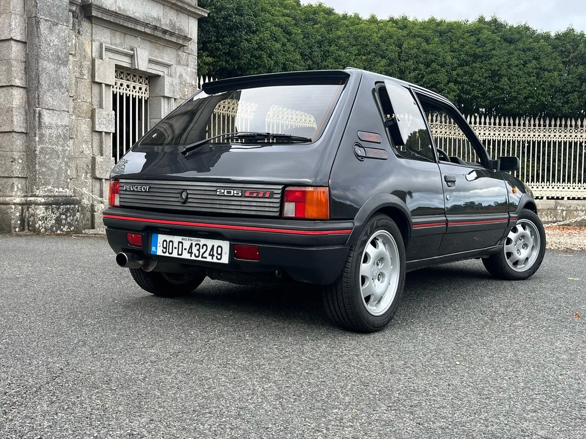 Peugeot 205 gti 1.9 - Image 2