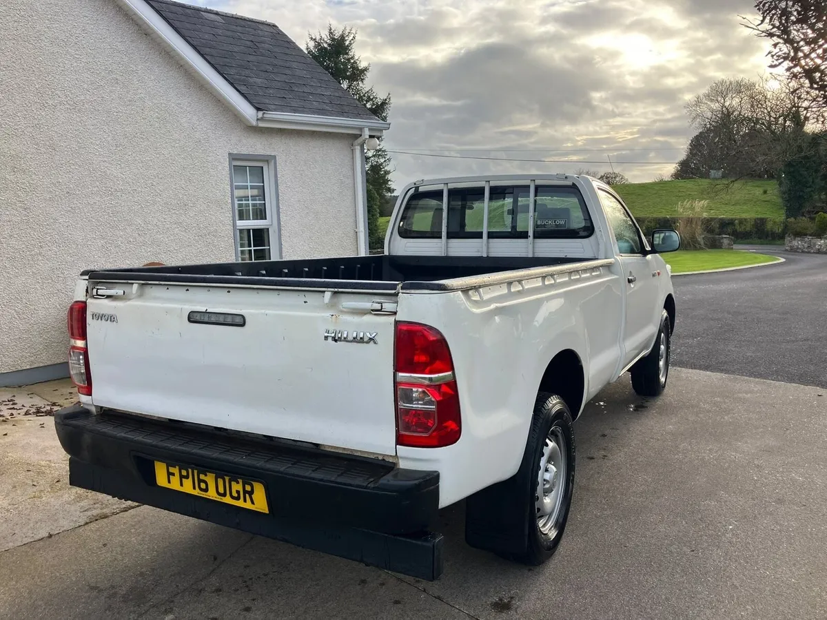 2016 TOYOTA HILUX SINGLE CAB - Image 4