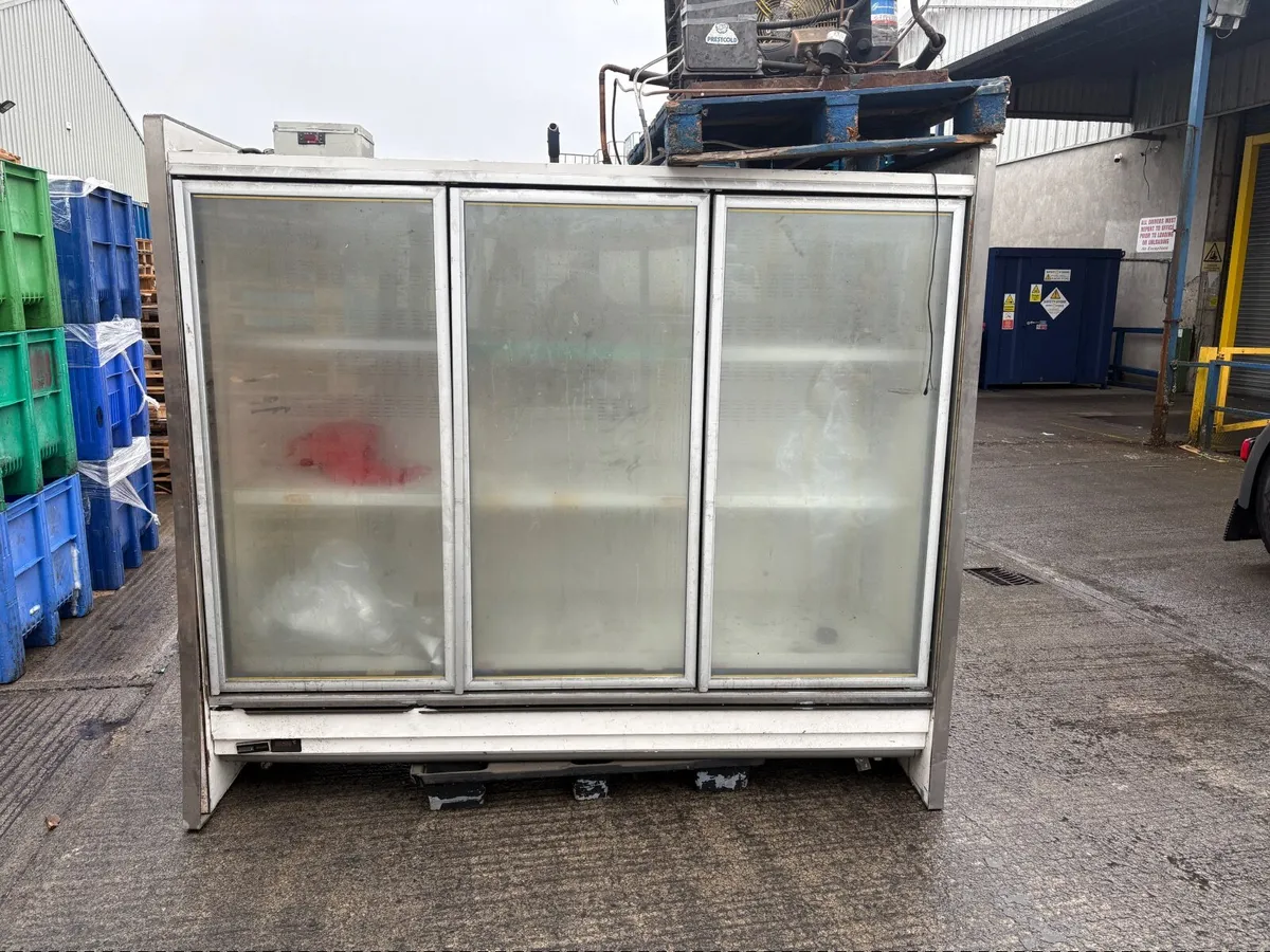 Fridge/Freezer display cabinet - Image 1
