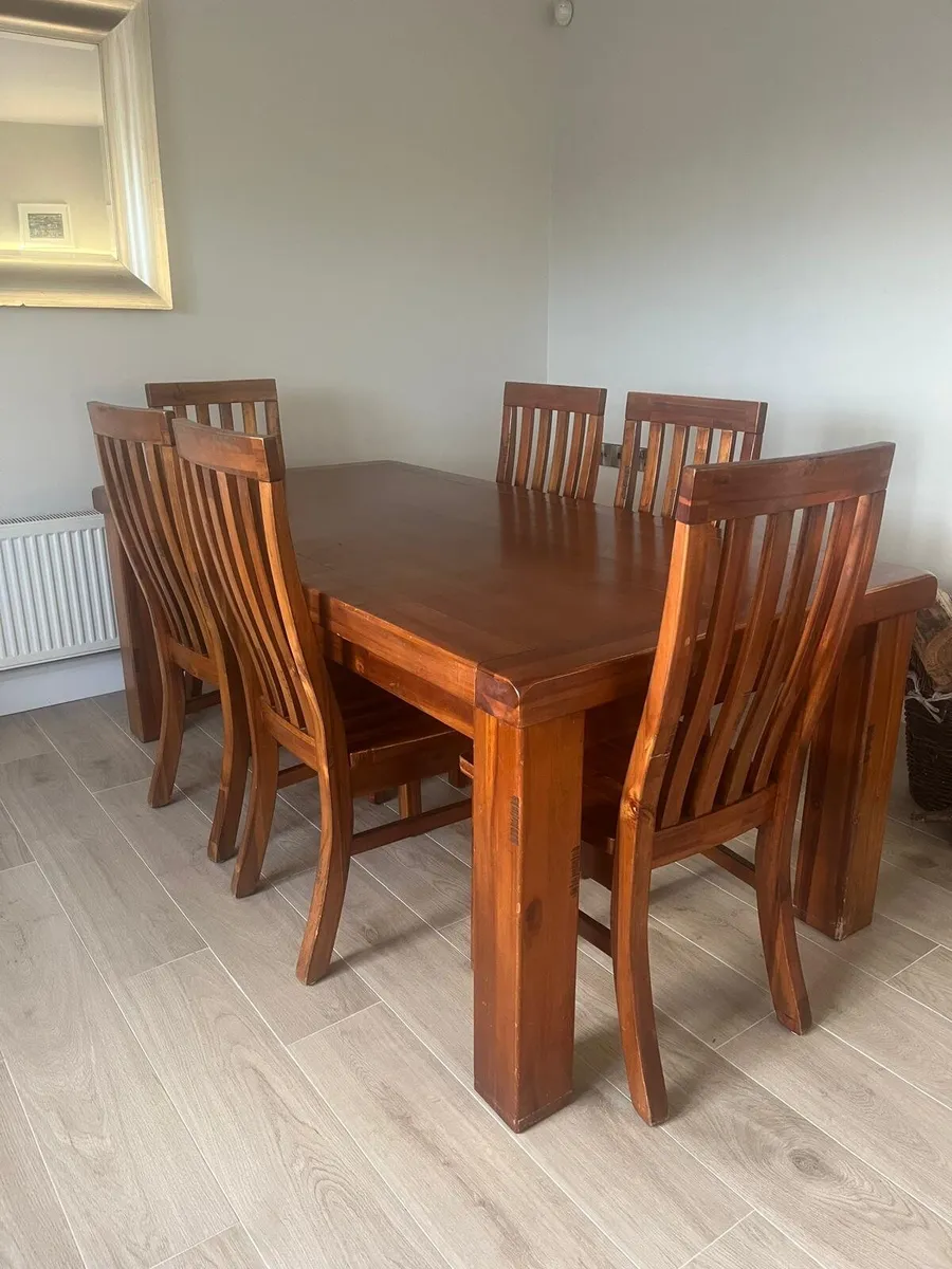 Solid Oak Table and chairs - Image 1