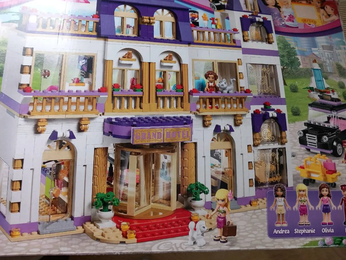 Lego hotel - Image 1