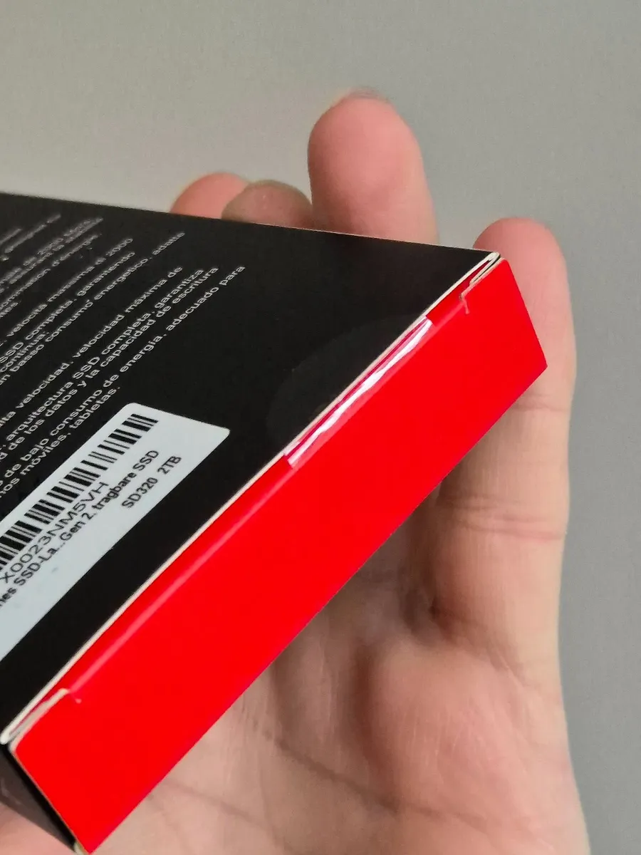 2TB, portable SSD flash drive, NEW - Image 2