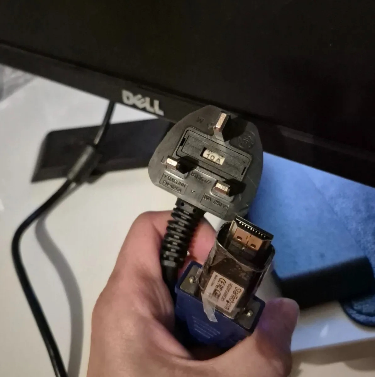 19" Dell monitor for desktop PC - Image 2