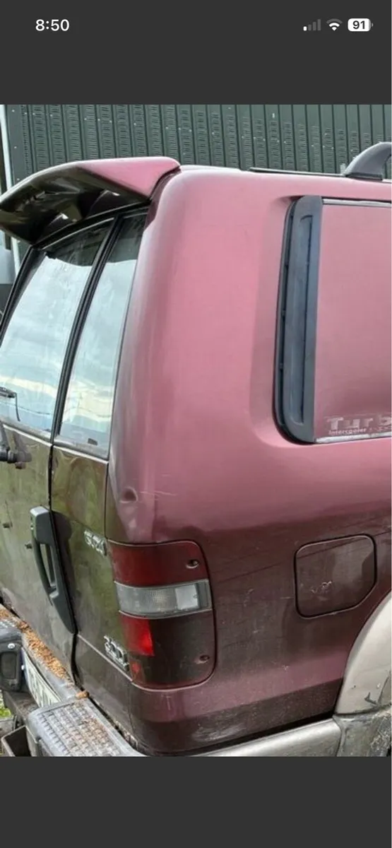 Isuzu trooper spoiler - Image 3