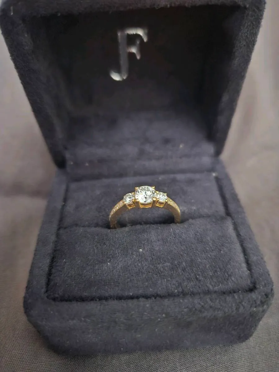 engagment ring - Image 2