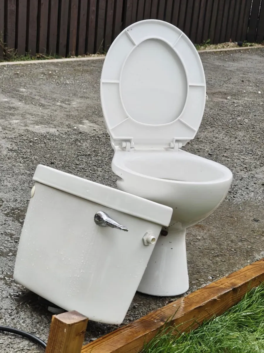 Wash basin, zinc etc - Image 1